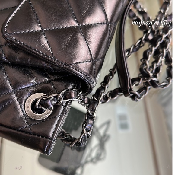 Authentic Chanel bag - Picture 6 of 16